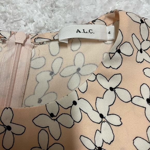 A.L.C. Silk Floral Tiered Shirt Women's Size 4 - Picture 7 of 13